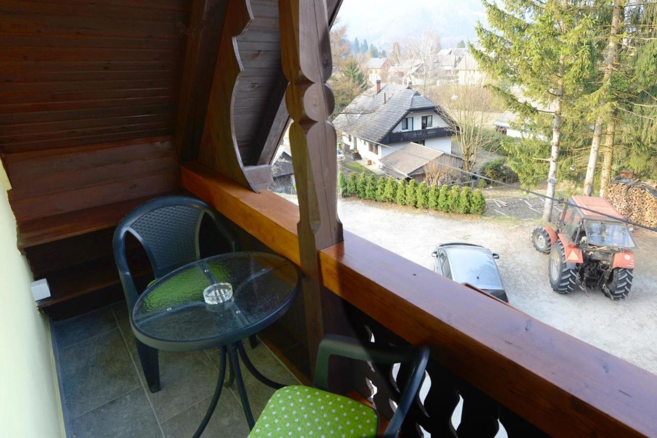 Farmhouse Pri Miklavu Bohinj Exteriör bild