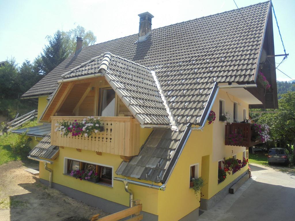 Farmhouse Pri Miklavu Bohinj Exteriör bild