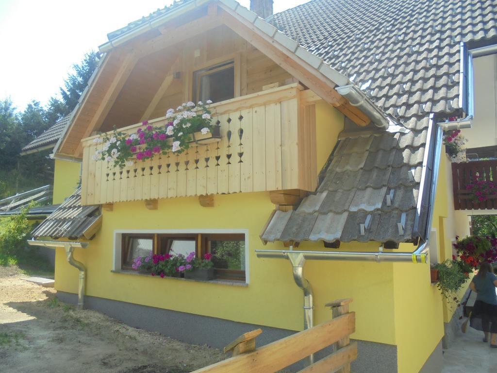 Farmhouse Pri Miklavu Bohinj Exteriör bild