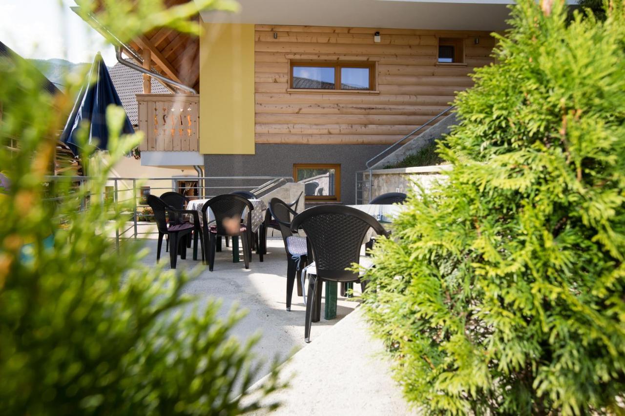 Farmhouse Pri Miklavu Bohinj Exteriör bild