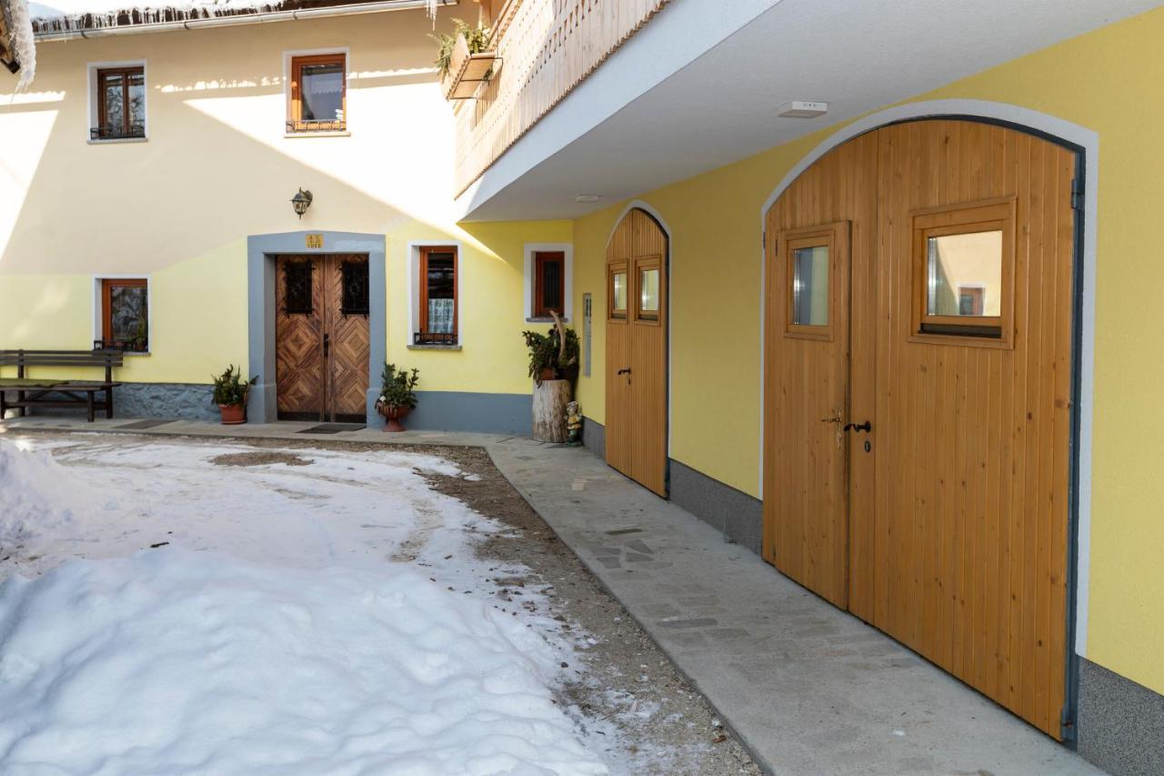 Farmhouse Pri Miklavu Bohinj Exteriör bild